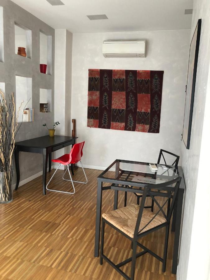 Isola Apartments Милан Экстерьер фото