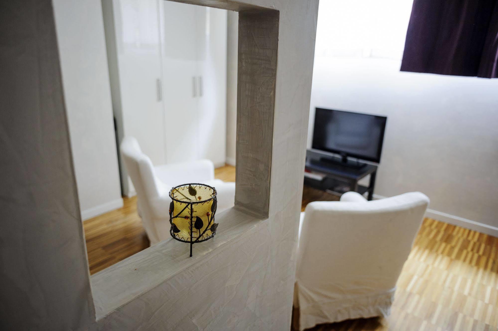 Isola Apartments Милан Экстерьер фото