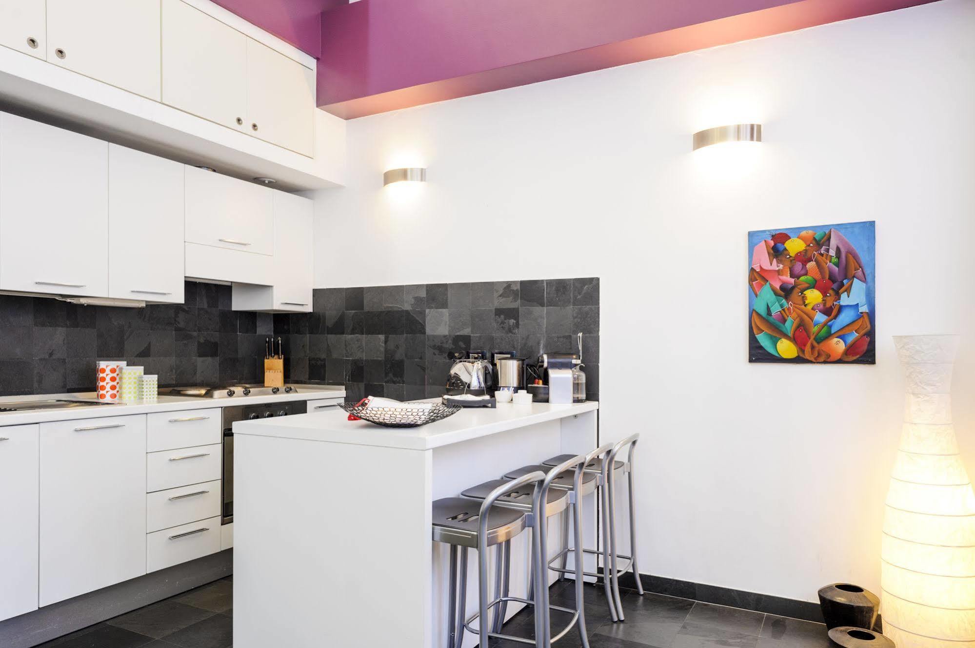 Isola Apartments Милан Экстерьер фото