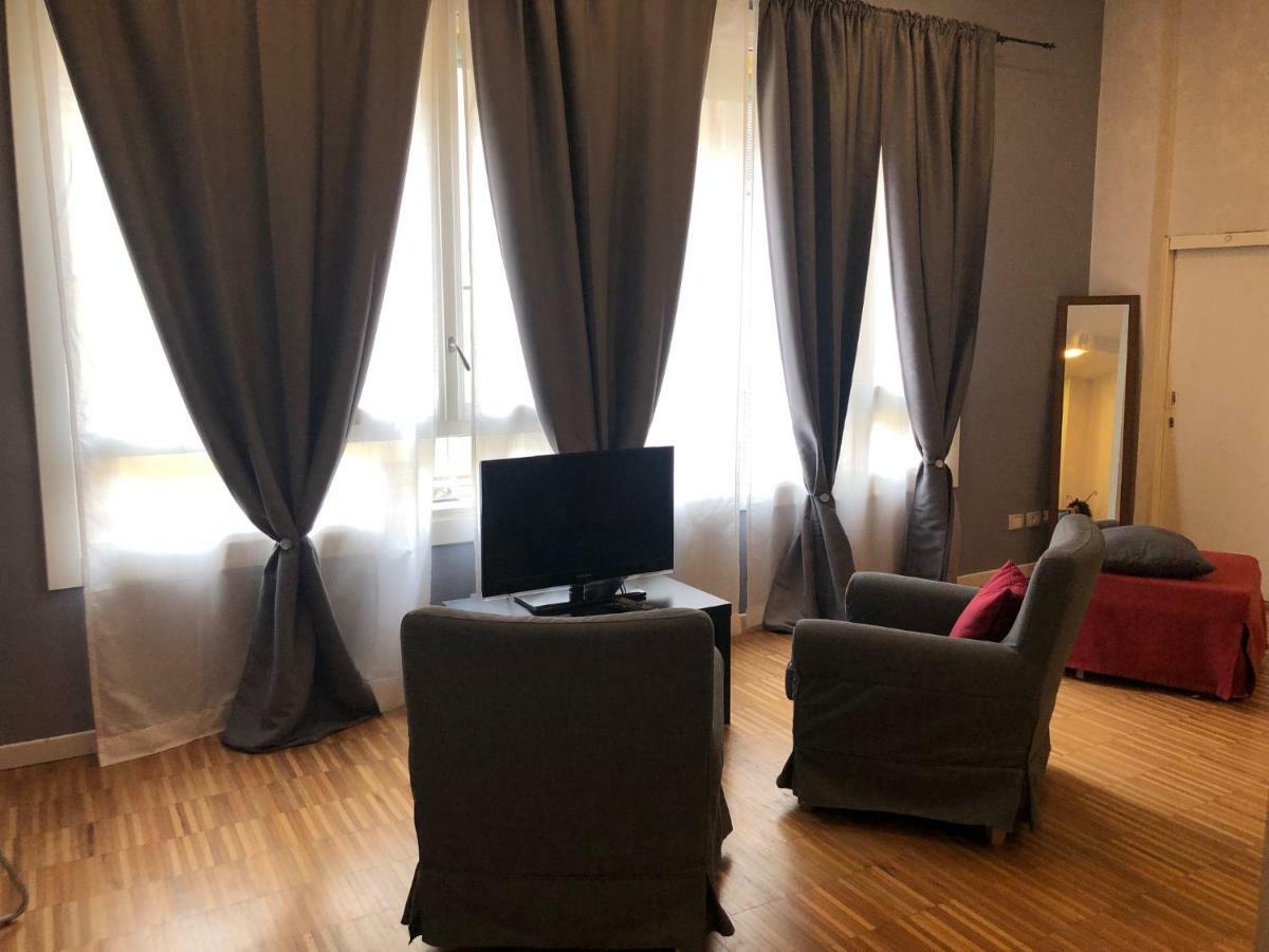 Isola Apartments Милан Экстерьер фото