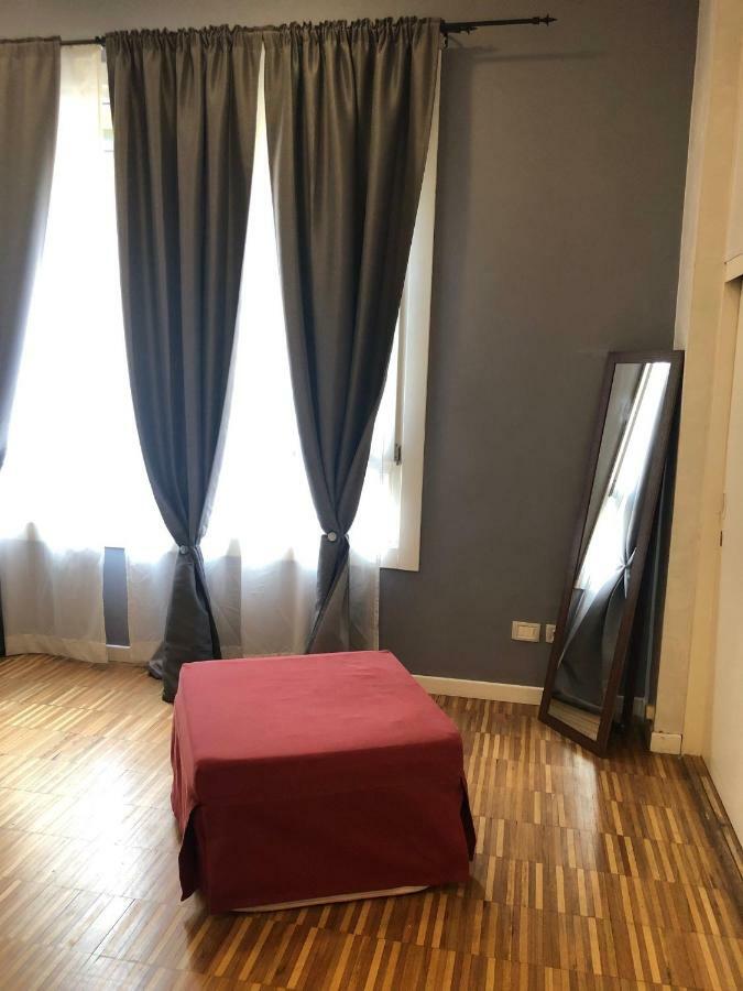 Isola Apartments Милан Экстерьер фото